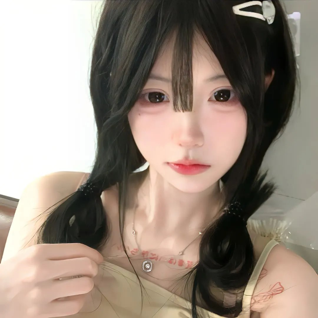 男人与婴儿